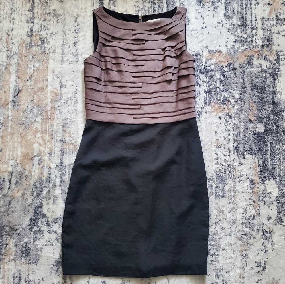 LOFT Sleeveless Black and Mossy brown dress, top has horizontal pleats sz 8